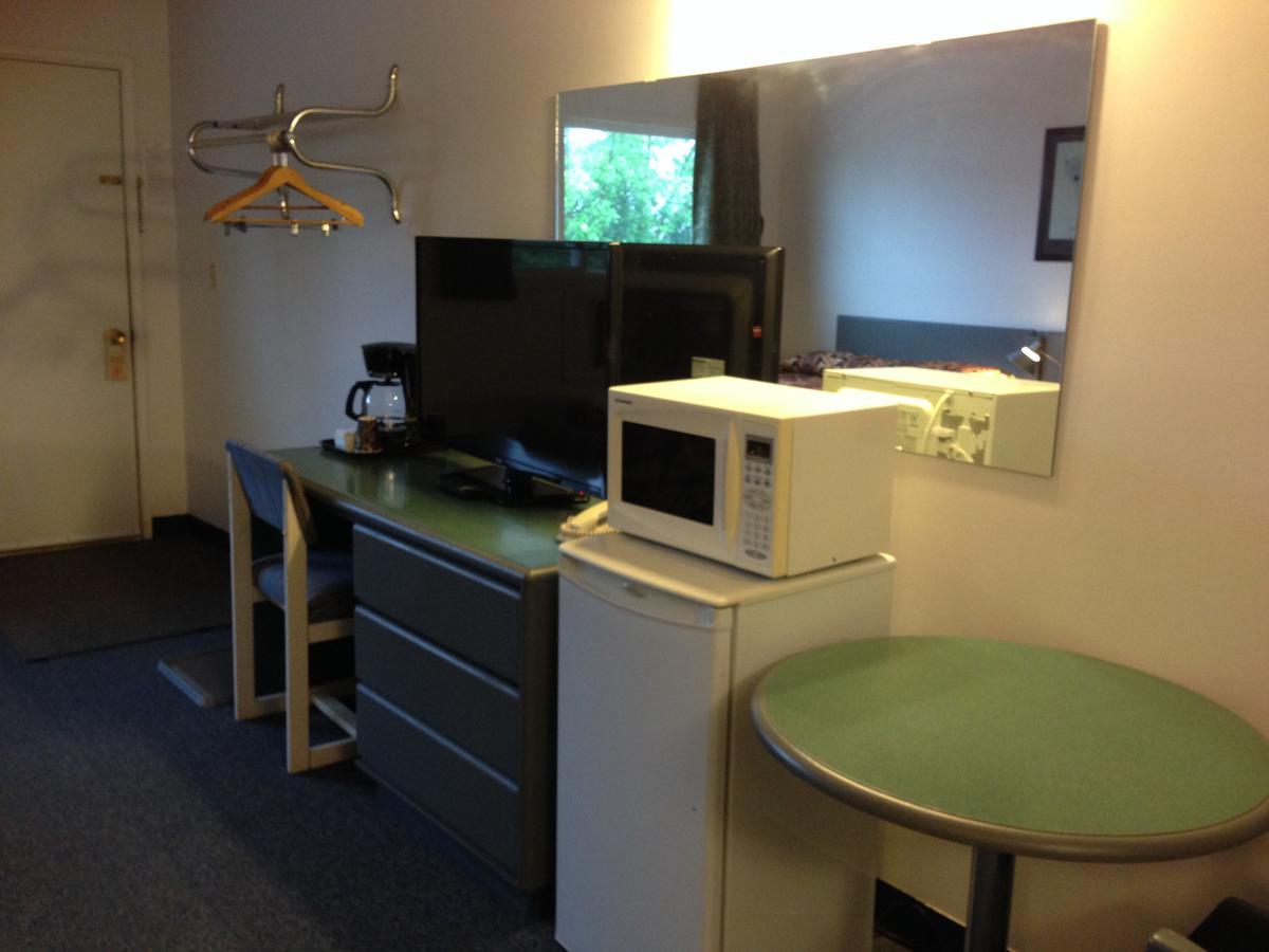 Plains Motor Inn Stettler ภายนอก รูปภาพ