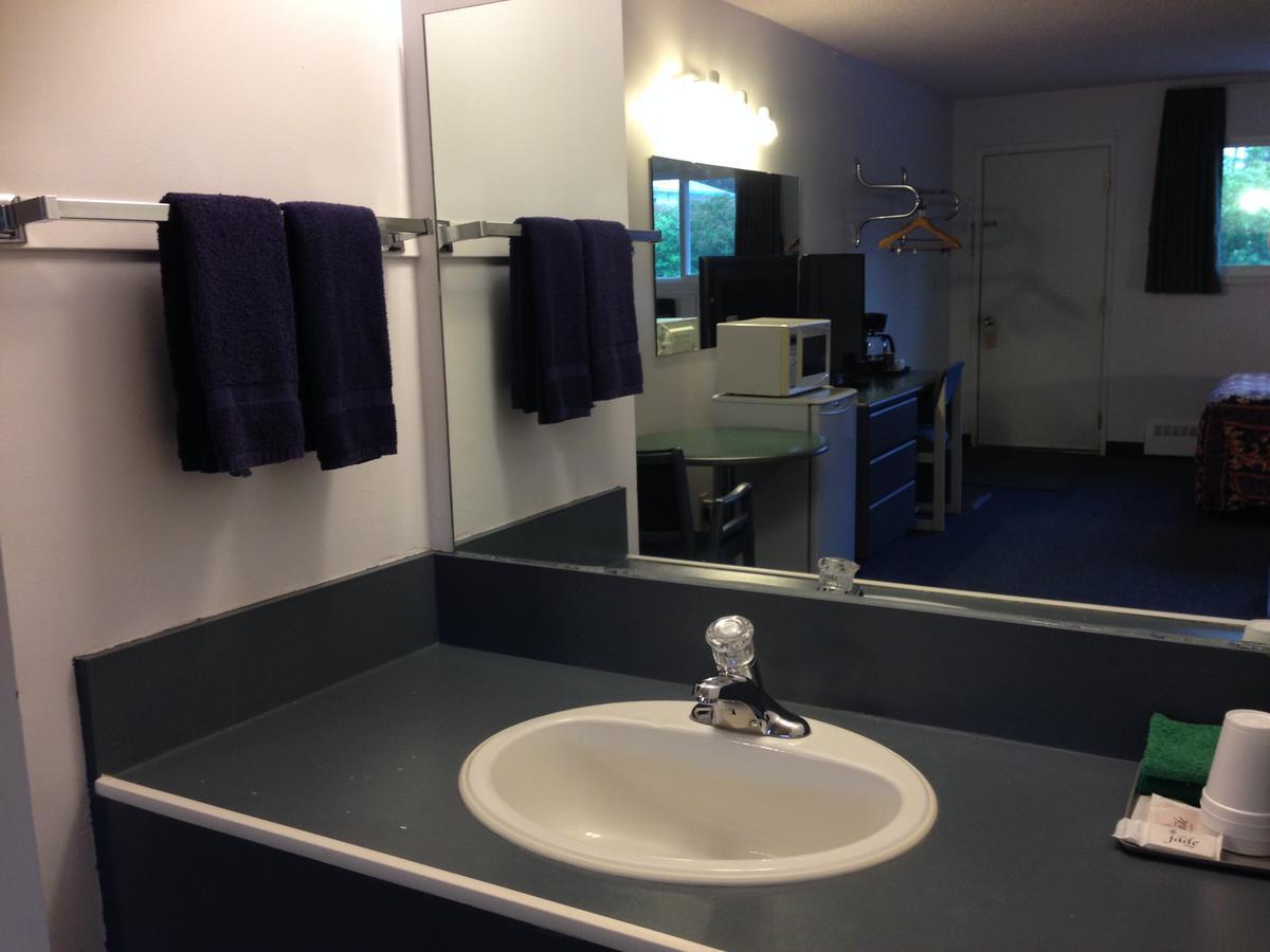 Plains Motor Inn Stettler ภายนอก รูปภาพ
