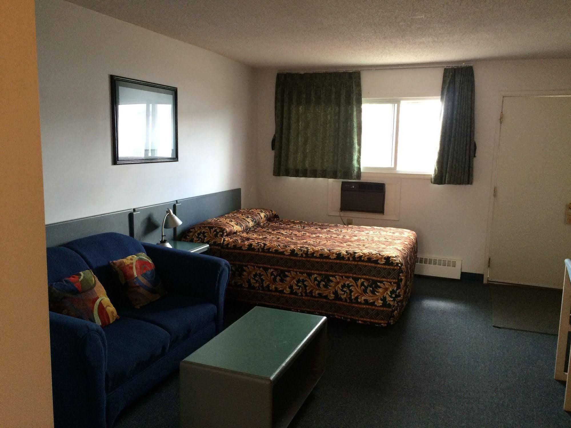 Plains Motor Inn Stettler ภายนอก รูปภาพ