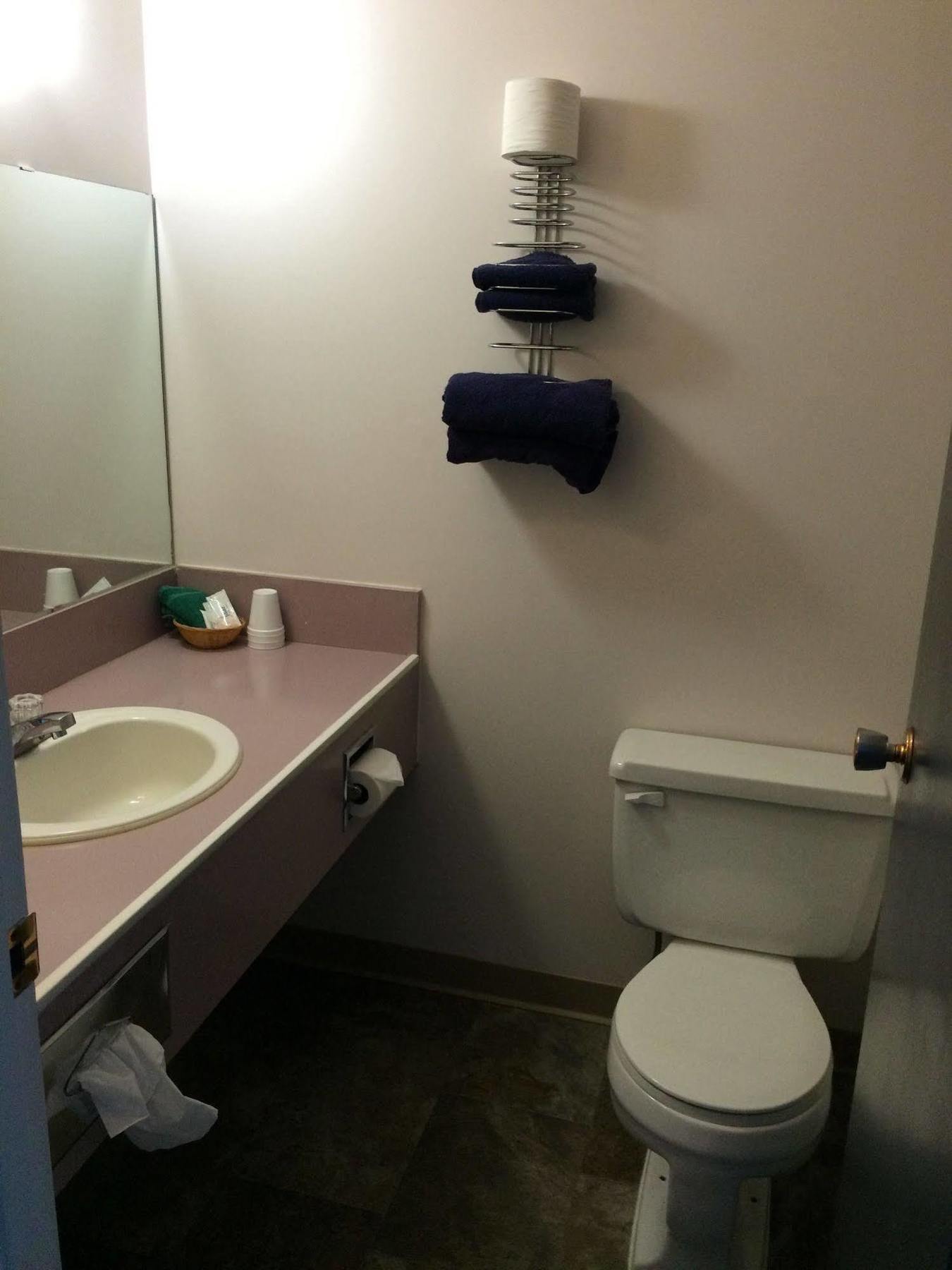 Plains Motor Inn Stettler ภายนอก รูปภาพ