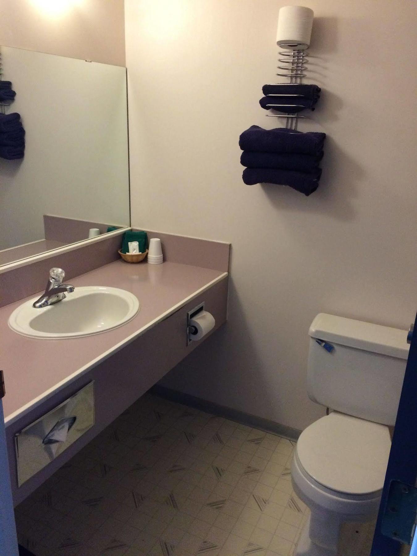 Plains Motor Inn Stettler ภายนอก รูปภาพ